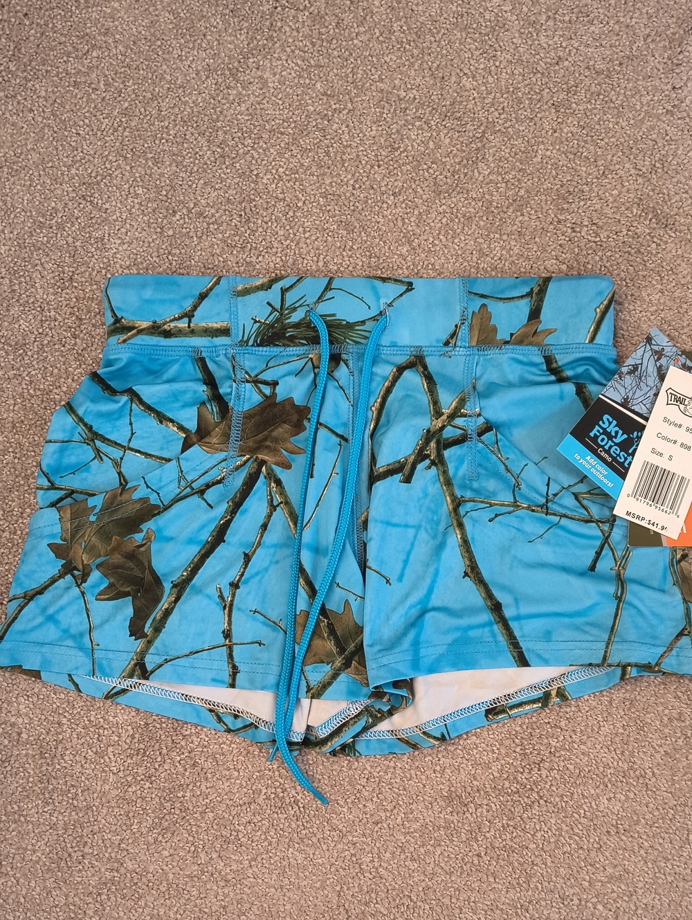 NWT Women’s Trail Crest Performance Blue Athletic Camouflage Shorts (S)
